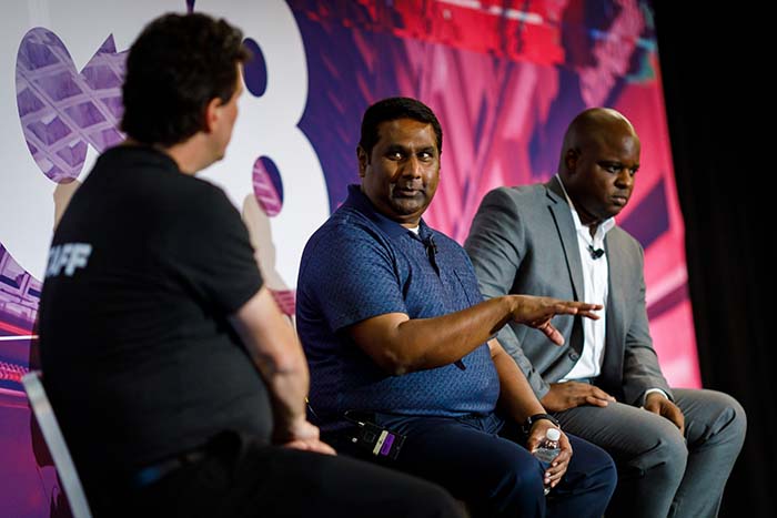 Mike Devadason answers a question at ChannelCon 2018